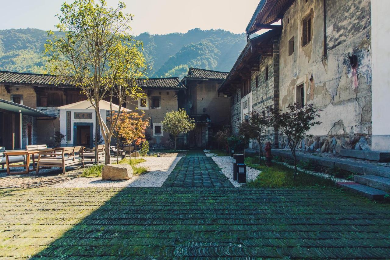 Hotel Tsingpu Tulou Retreat Zhangzhou Esterno foto